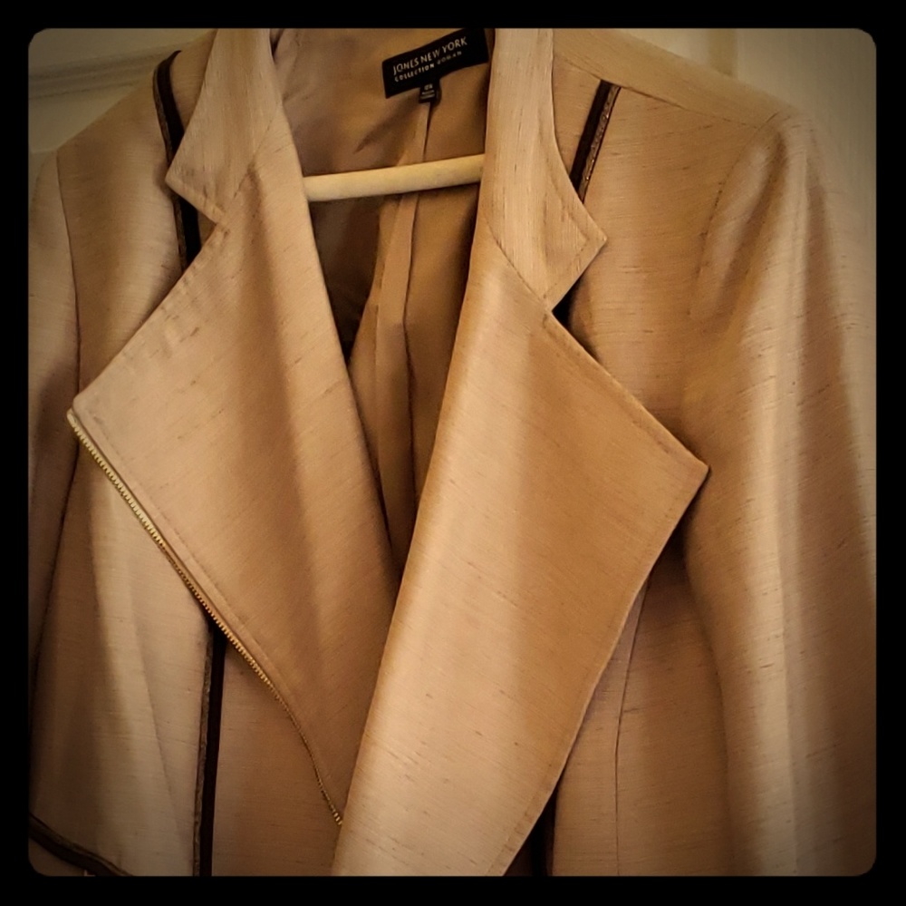 Beige Blazer